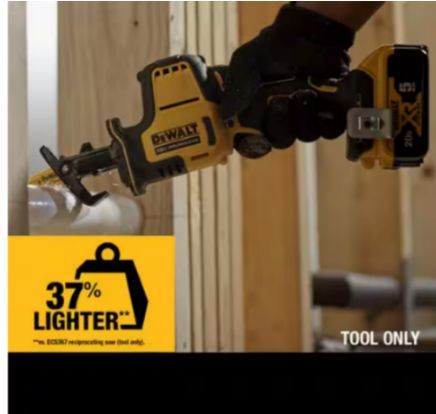 SEMI NUEVO KIT Sierra sable de mano ATOMIC 20V MAX DEWALT DCS369