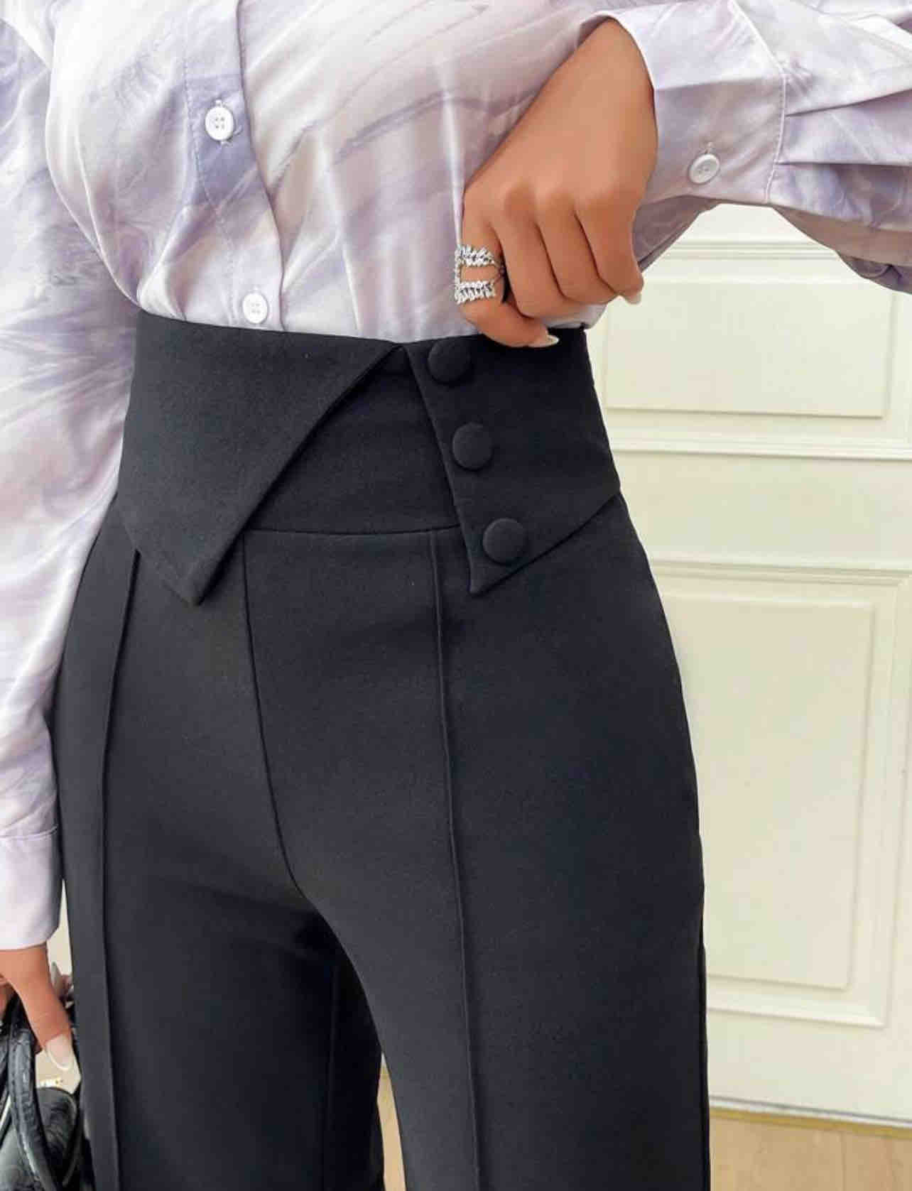 Pantalón negro con pretina cruzada y botones KLAERFASHION ROPA - Main Image