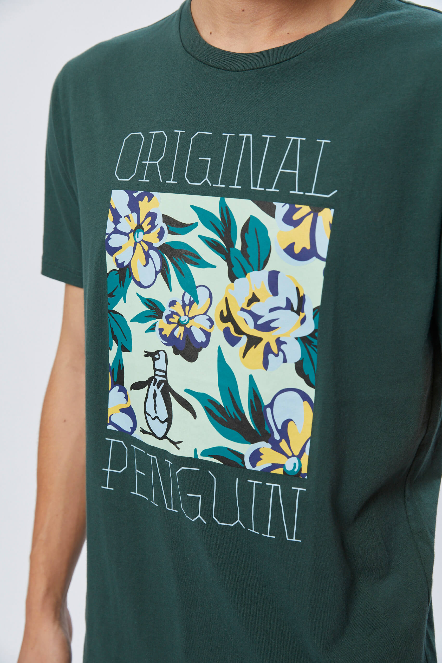 FOTO DE PORTADA POLERA ORIGINAL PENGUIN