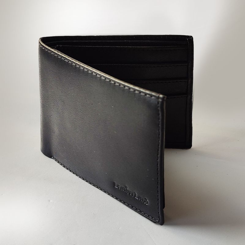 BILLETERA LEATHER LAND- Color Negro