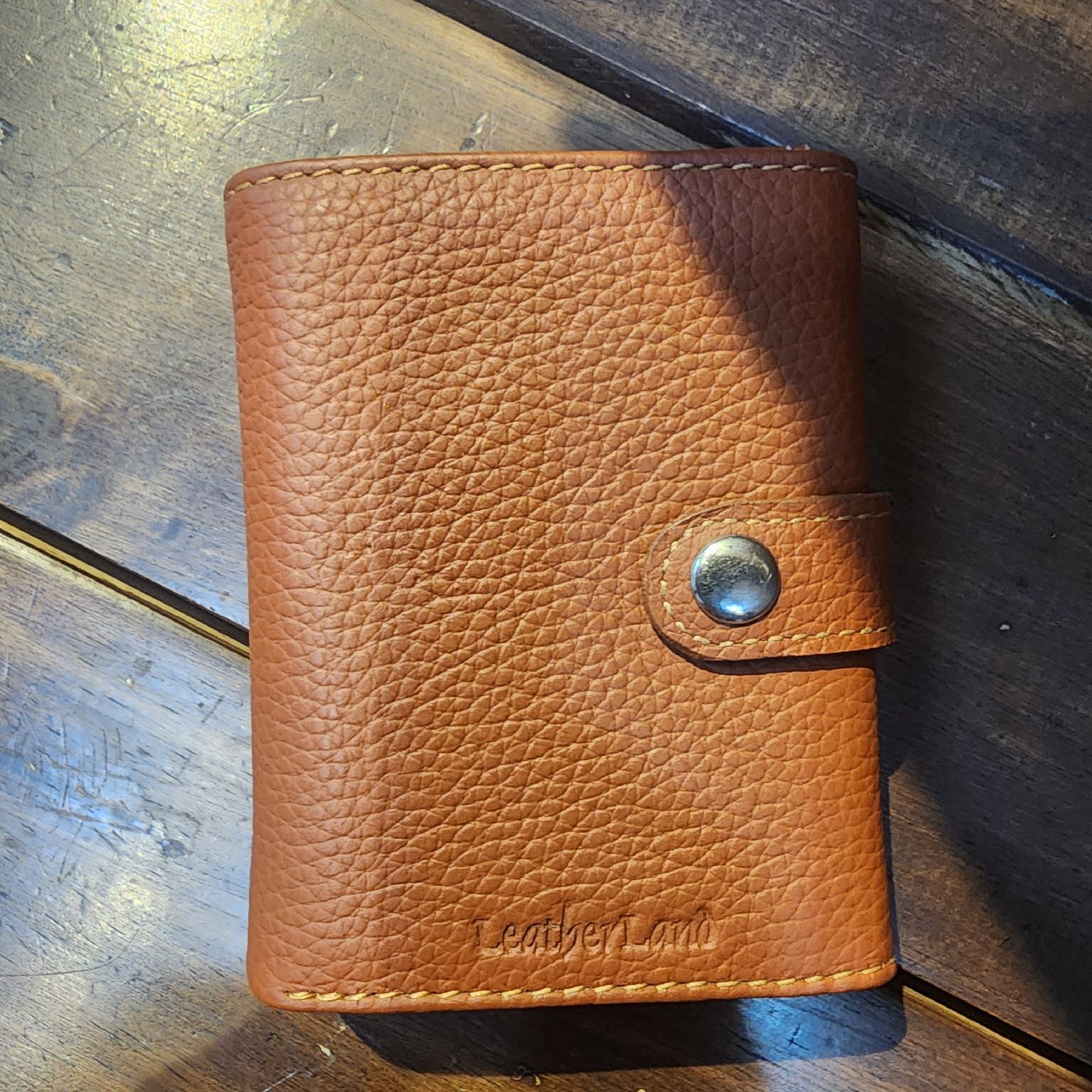 BILLETERA RFID CON PORTA TARJETA LEATHER LAND