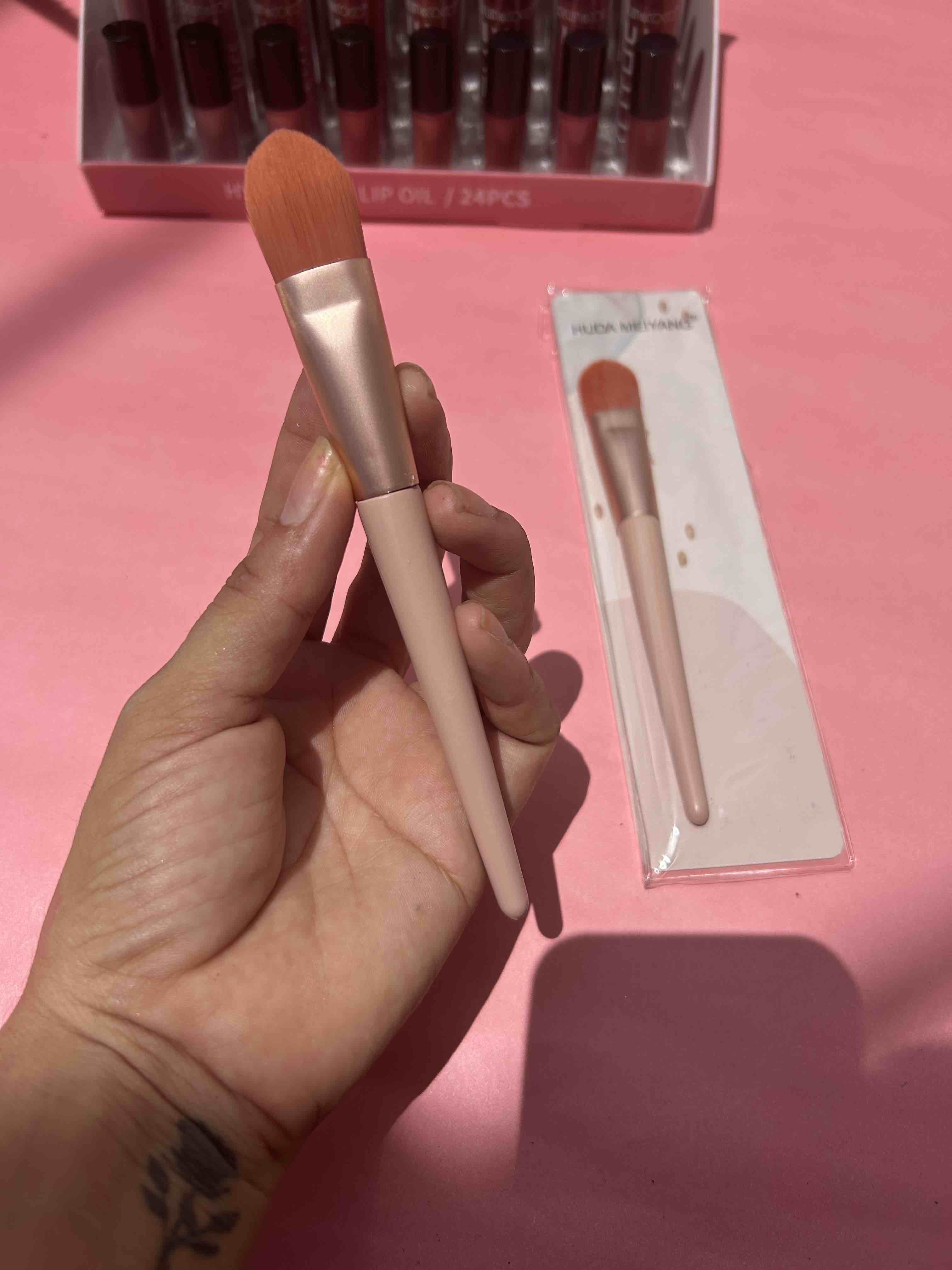 Brocha lengua de gato mediana Lgmakeupstore