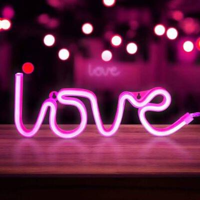 Love Neon pink lights