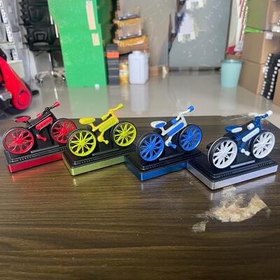 Solar Car Aroma Showpiece (2)