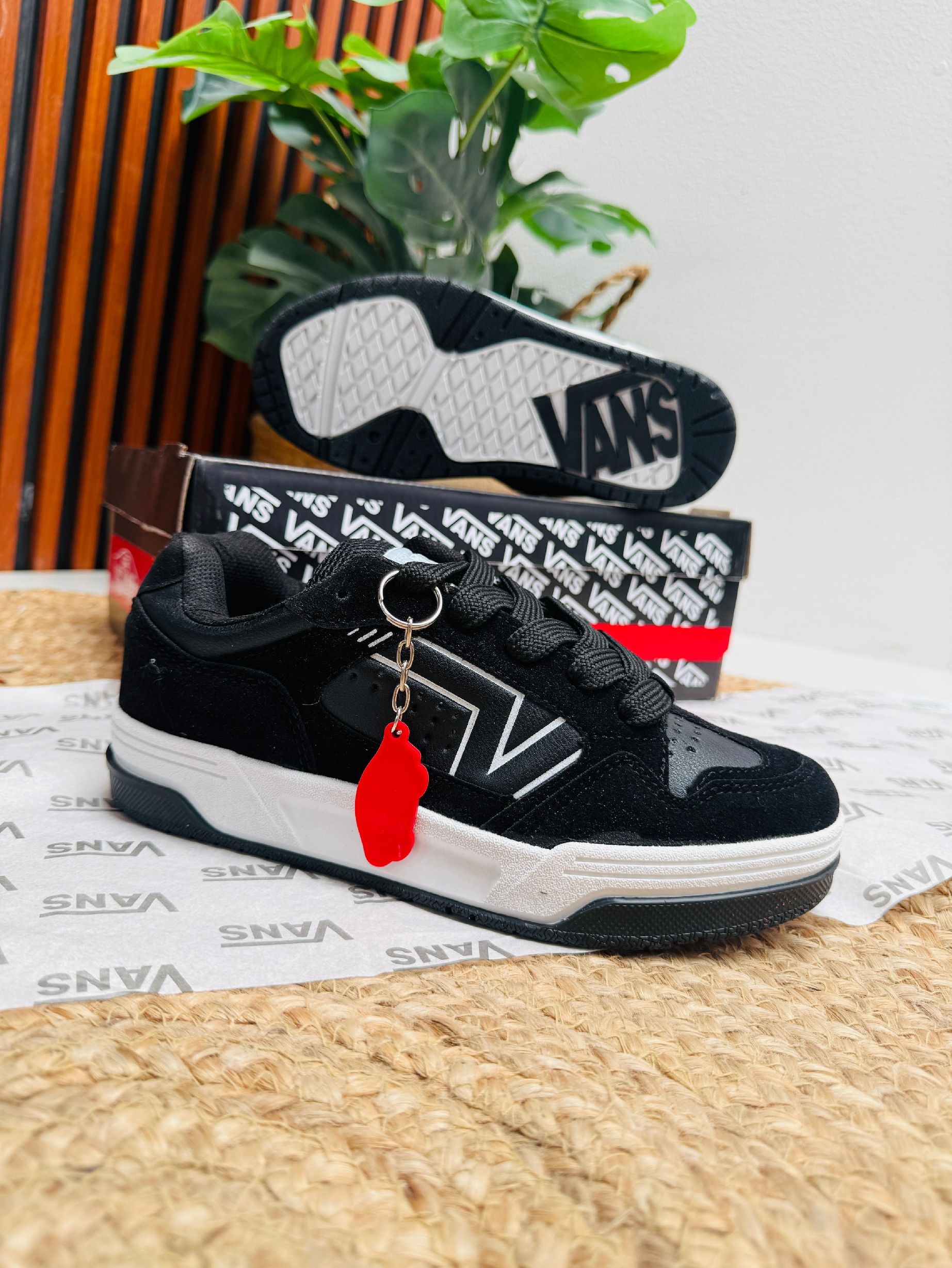 VANZ OLD | Farola Vázquez