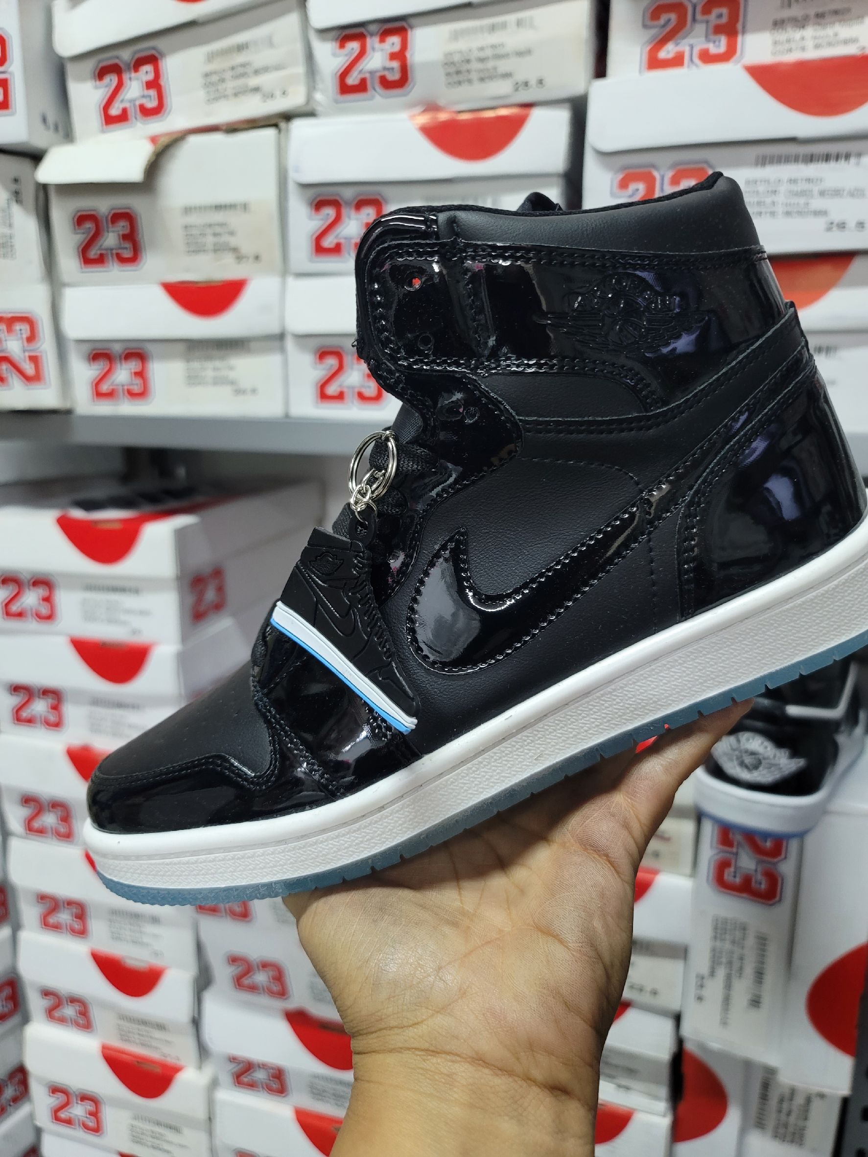 Jordan negro charol spece jam top quality | Tennis Rodriguez