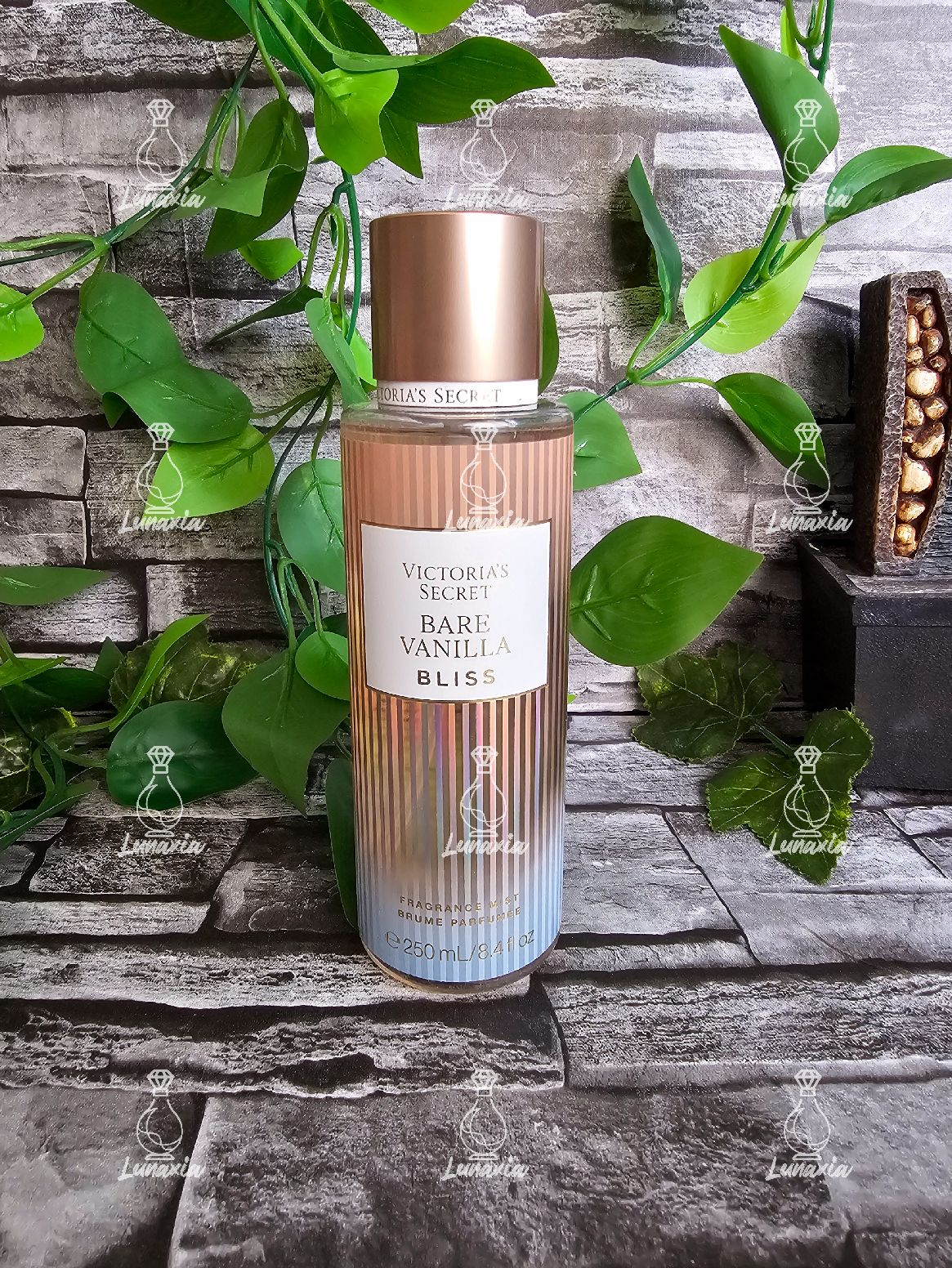 Victoria’s Secret bare vanilla daydream VICTORIA'S SECRET BARE VANILLA DAYDREAM FRAGRANCE MIST BODY