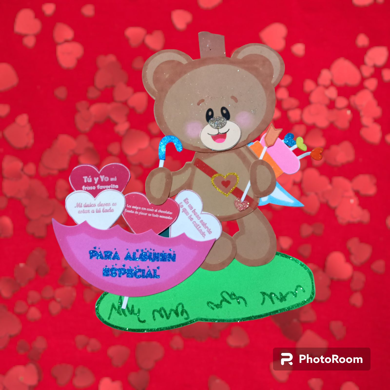 Muñequitos con corazones piezas Pepe Vera