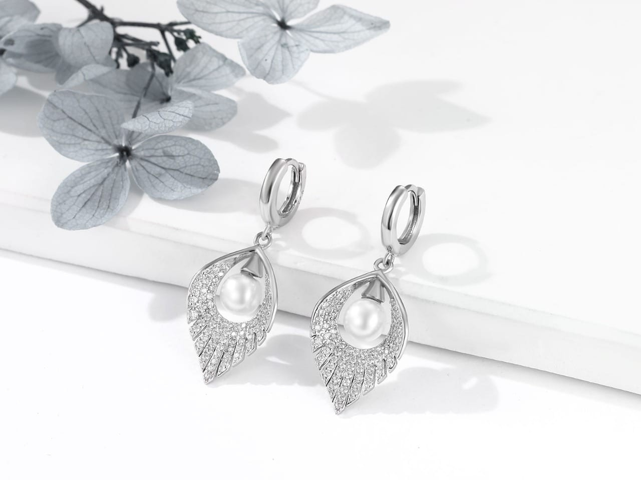 ★SENTIMENTS★ NO.343 [SILVER] EARRING Silpada 'Karma Swirl' Stud Earrings in Sterling Silver | Silpada