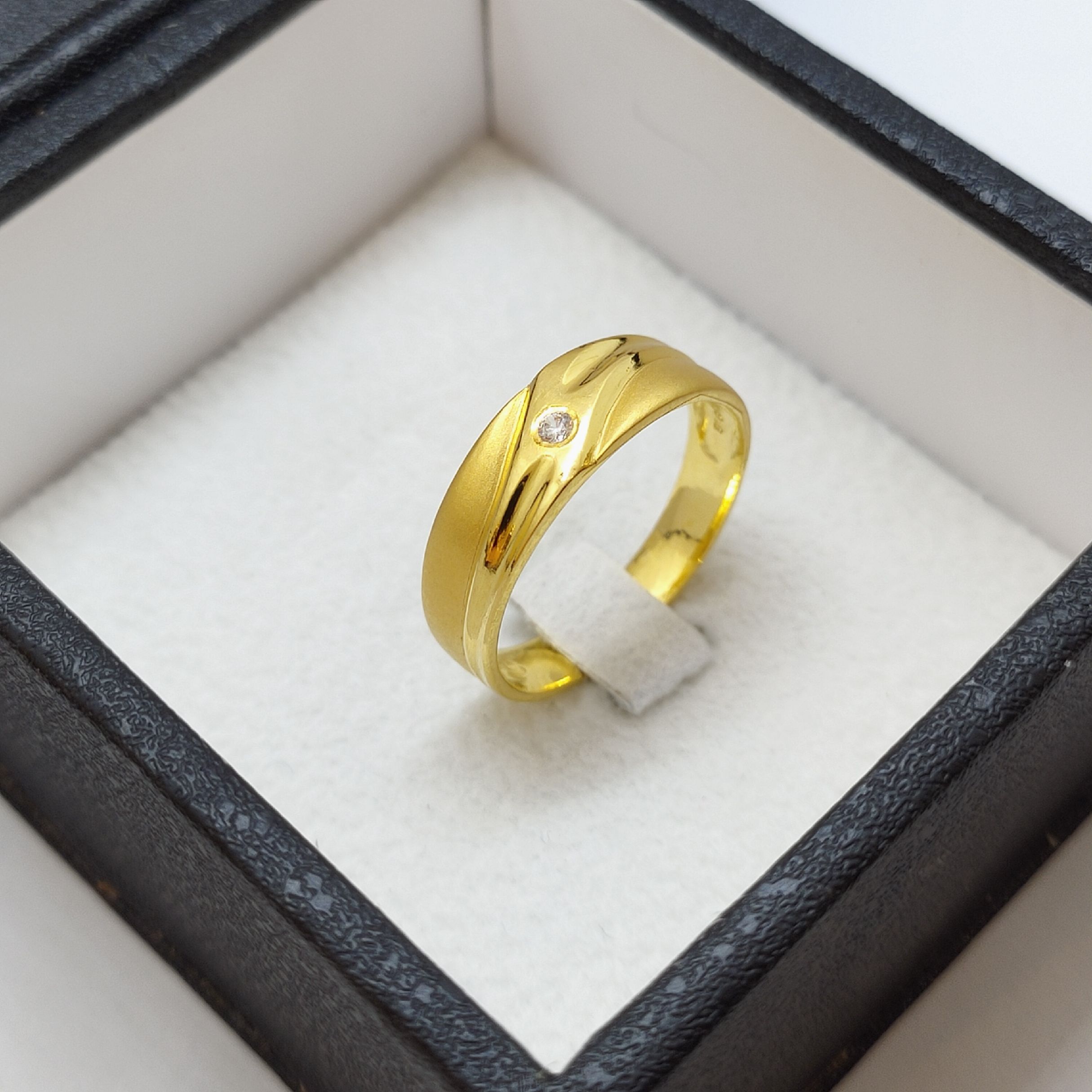 Vogue Jewellers Nileka Jewellery Rings Prices WEDDING RING