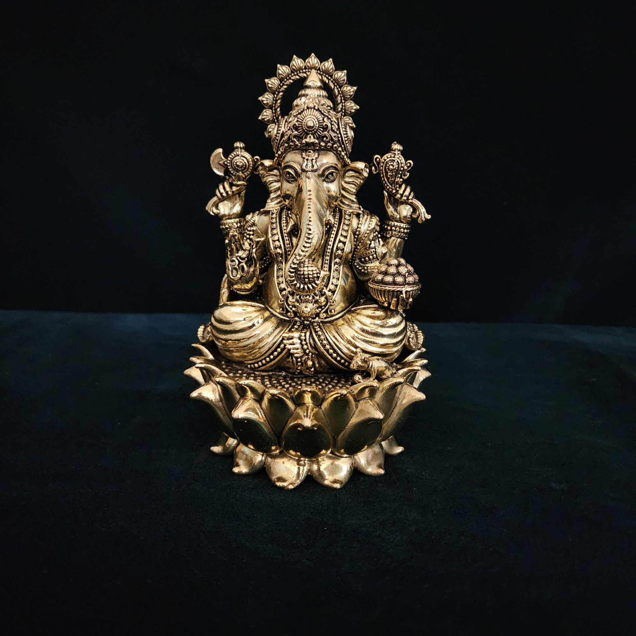 6 inch Premium Brass ganesha statue 700 grm | SPIRITUALITYARTS