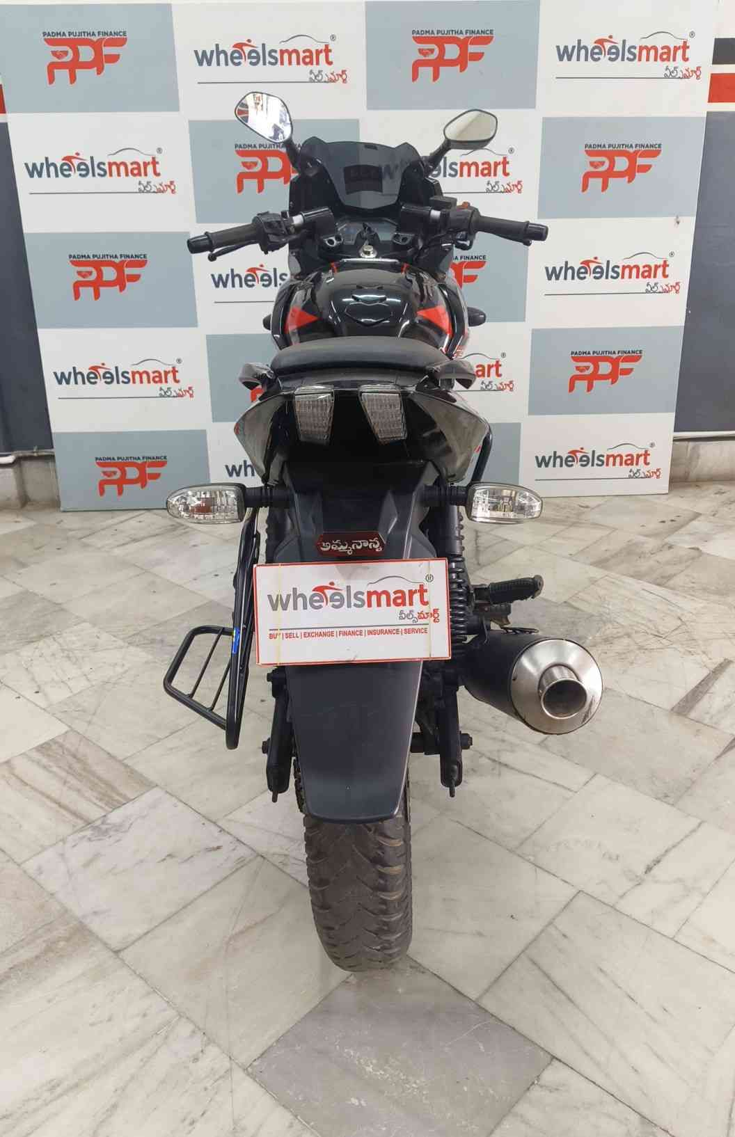 PULSAR 220 DTS-Fi ES Wheelsmart