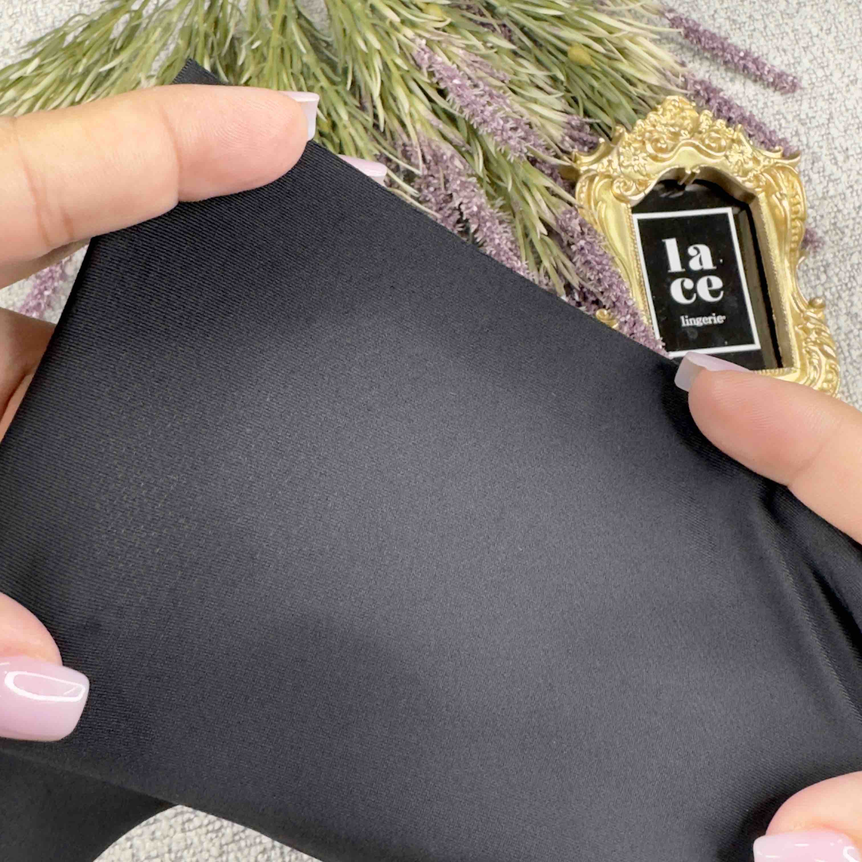 Panty cachetero sin costura negro Lover Moda