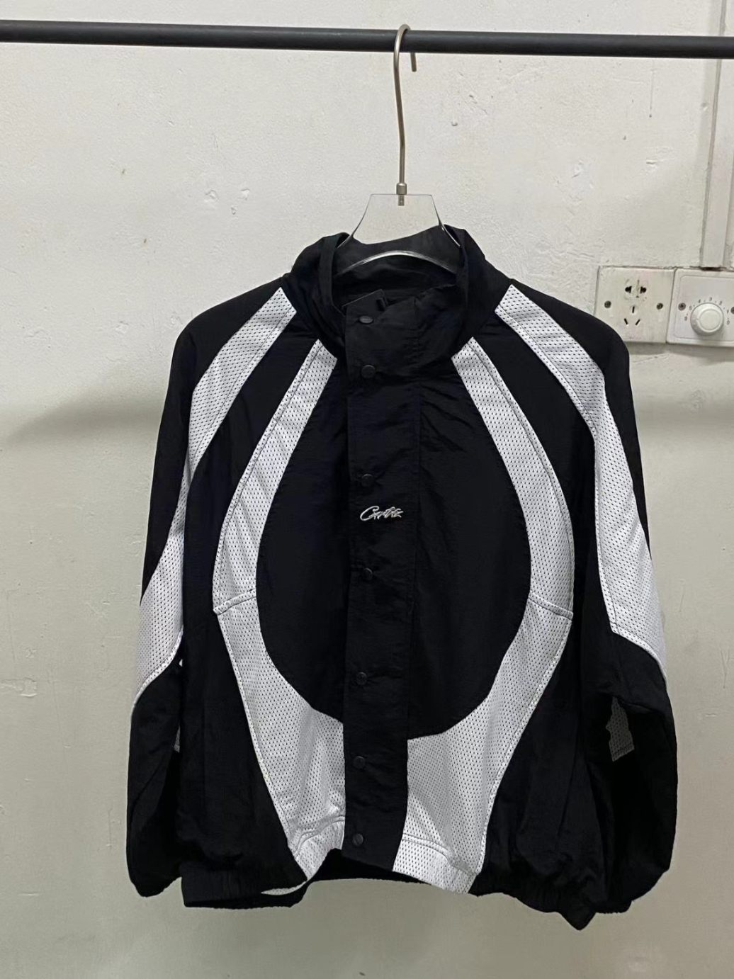 ジャケット・アウター Corteiz STADIUM JACKET [BLACK] Small ジャケット・アウター Corteiz STADIUM JACKET [BLACK] Small