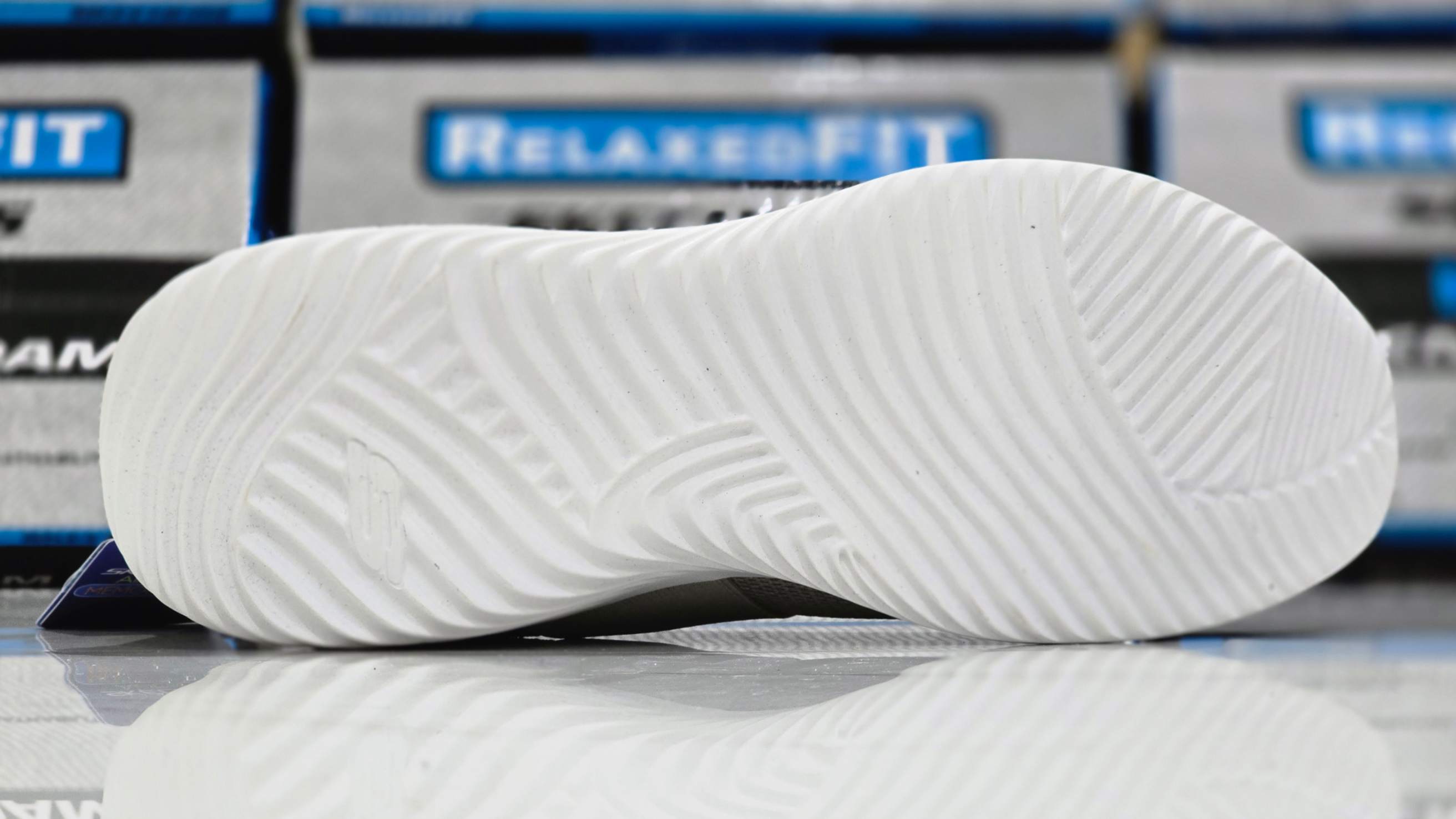 SK 64 SKECHERS Bounder Inshore Slip-Ons (UAE 🇦🇪 Stock) | Sneakerdrip