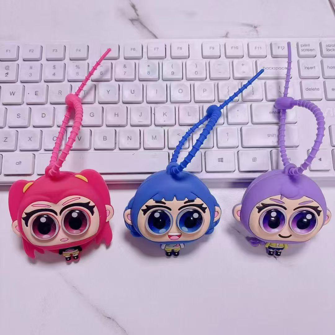 Keychain | V2 Fashion Store