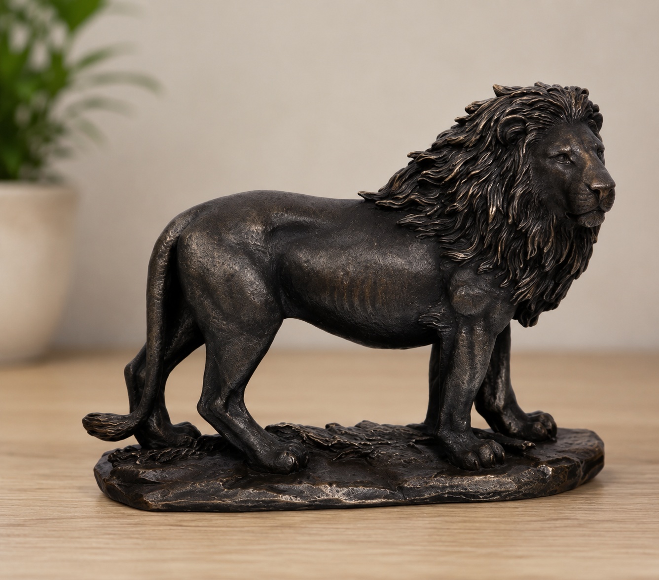 Polyresin Bronze Finish Lion Statue